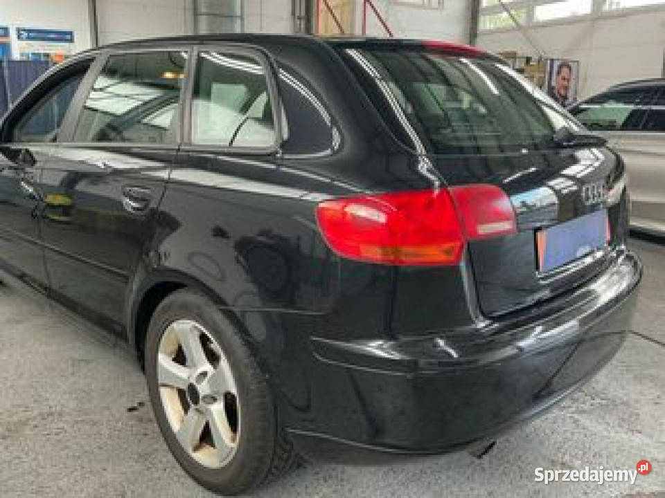 Audi A3 5 Drzwi 16 Mpi 102 Attraction PodFotele czarny Cieszyn