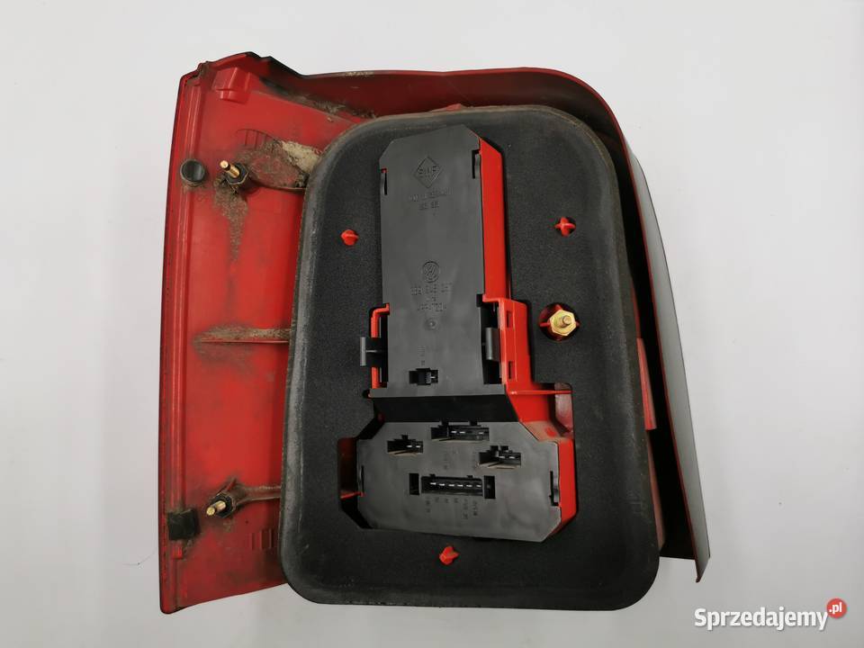 Lampa Prawy Tył Tylna Prawa VW Passat B5 Kombi Wyszków