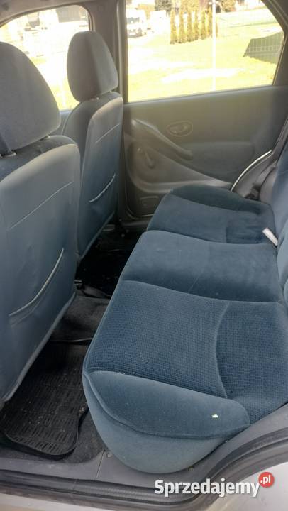 Fiata Albea 2003 14 benzyna Wisła Wielka