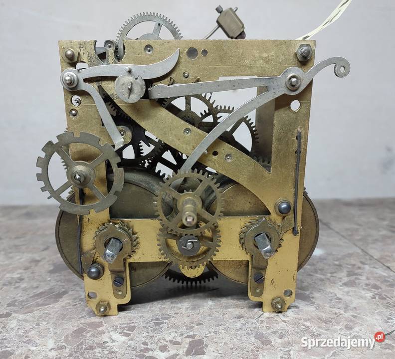 M157 Mechanizm starego zegara ściennego Kienzle