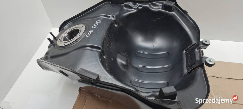 Suzuki GSR 600 zbiornik paliwa bak Warszawa