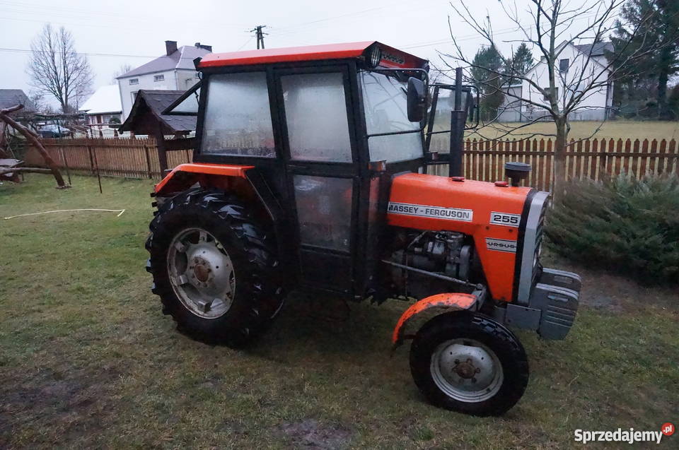 Massey Ferguson 255 ciągniki i przyczepy Kolbuszowa