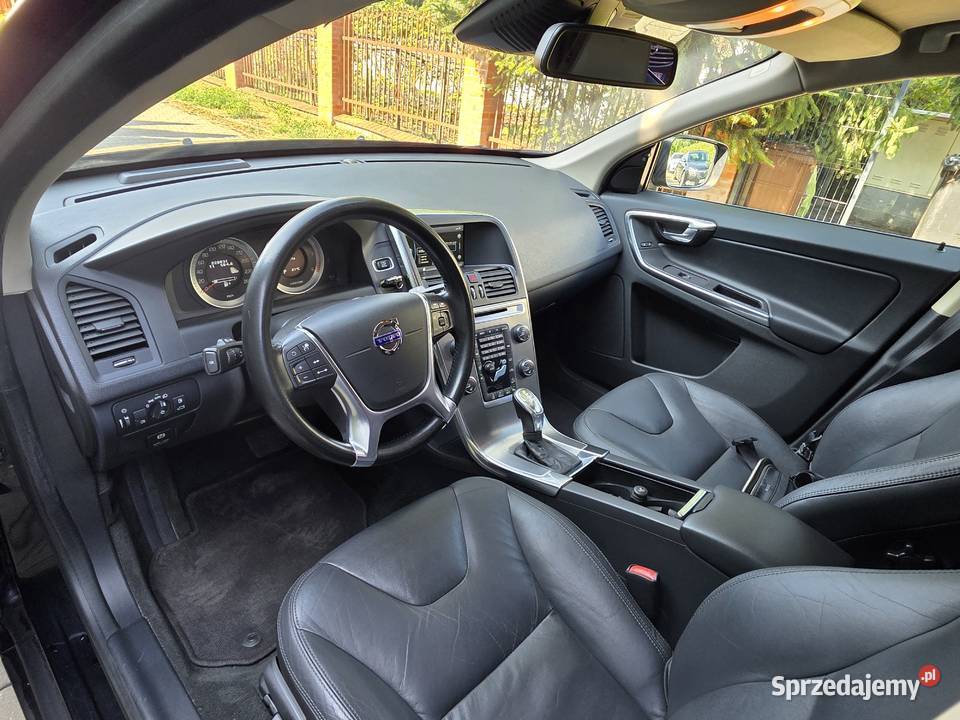 Volvo xc60 24 D5 4x4 automat Full opłacony Lublin