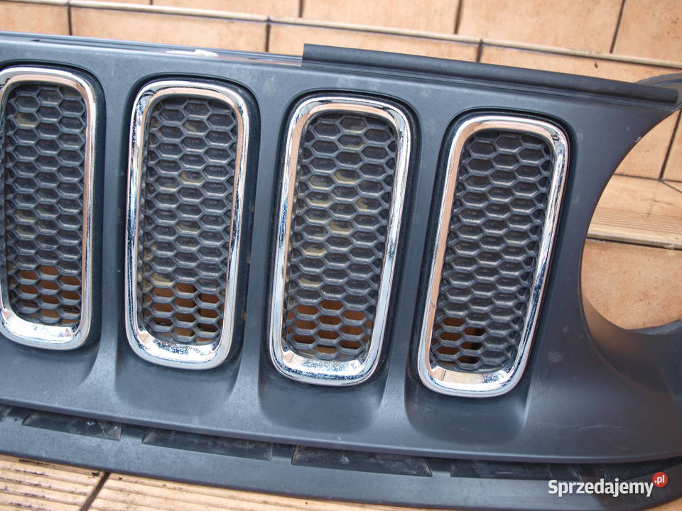 Jeep Renegade grill chrom atrapa przód 2014 Kalisz