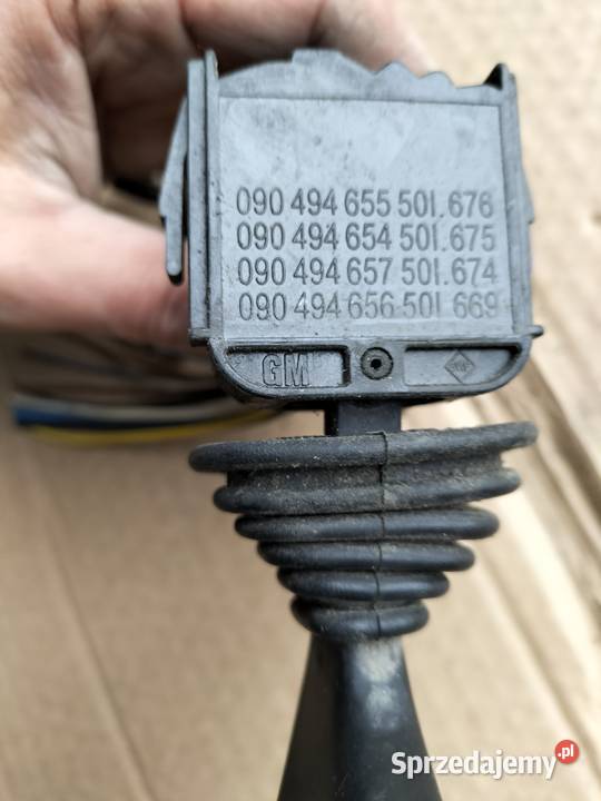 PRZEŁĄCZNIK WYCIERACZEK OMEGA B Kamień-Kolonia