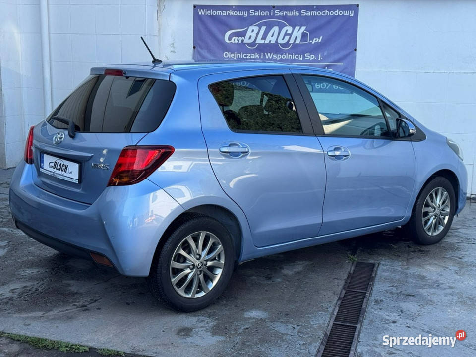 Toyota Yaris SALON POLSKA niski przebieg Pisemna wspomaganie kierownicy Motoryzacja Konin