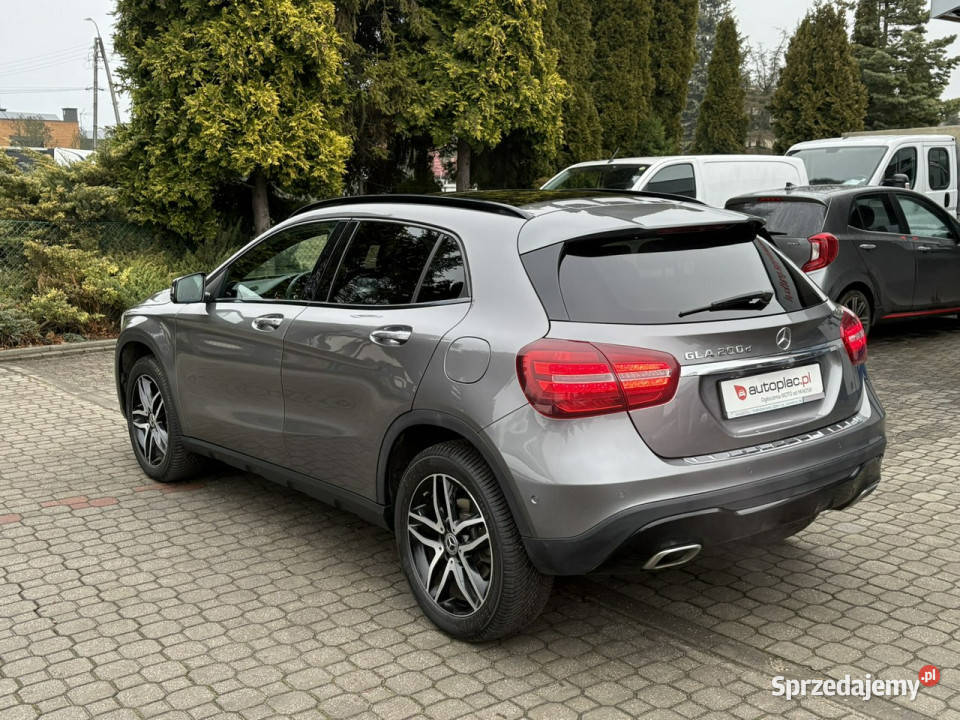 Mercedes GLA 220 Kamera 360 Harman Kardon Skóry lakier metallic Tarnowskie Góry