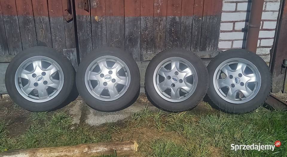 Felgi aluminiowe 14 z oponami zimowymi Samochodowe śląskie Przybynów