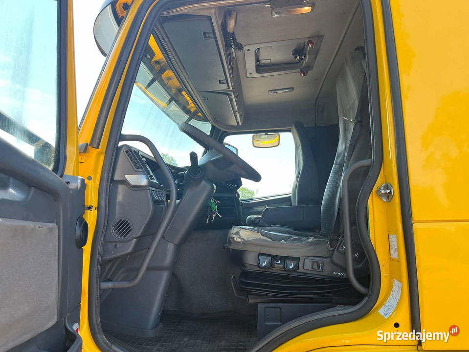 Ciezarowy silos komorowy Volvo do przewozu paszy sprzedam