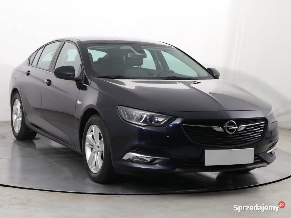 Opel Insignia 15 Turbo Samochody osobowe
