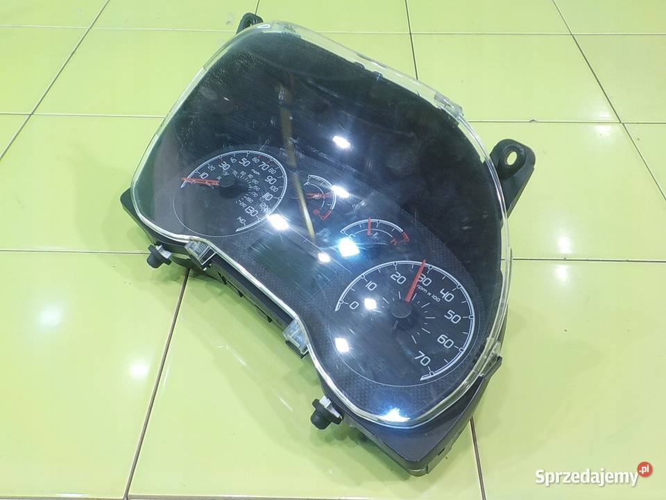 PEUGEOT BIPPER 13 HDI 13r licznik zegary Suków