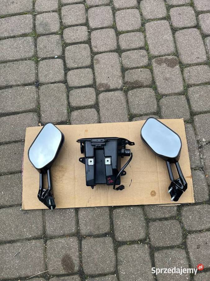 YAMAHA FJR1300 SCHOWEK LUSTERKA 2013
