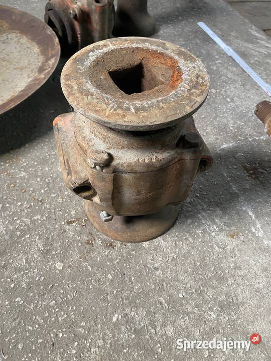 Piasta talerzówki obudowa łożyska Strawczynek