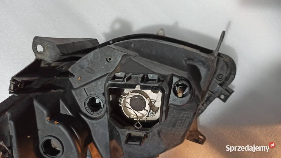 Lampa przednia prawa Renault Twingo II 2 przód osobowe