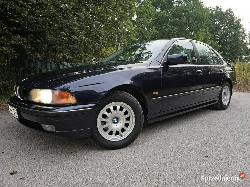 BMW 523 bez RDZY wszystko sprawne automat bez aluminiowe felgi Warszawa
