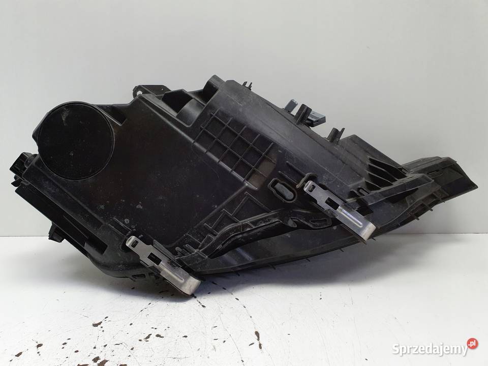 Volvo XC60 II LIFT 21 PRZEDNIA LAMPA LEWA lewy