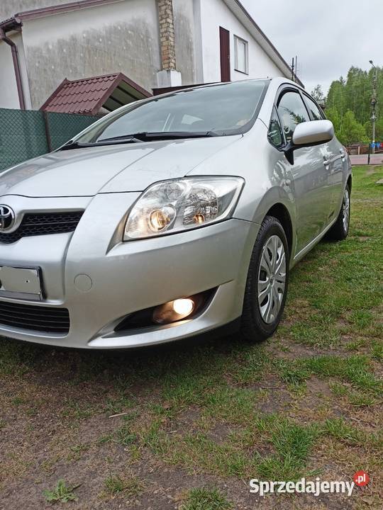 Toyota Auris 14 Diesel 90 koni ESP świętokrzyskie Ostrowiec Świętokrzyski