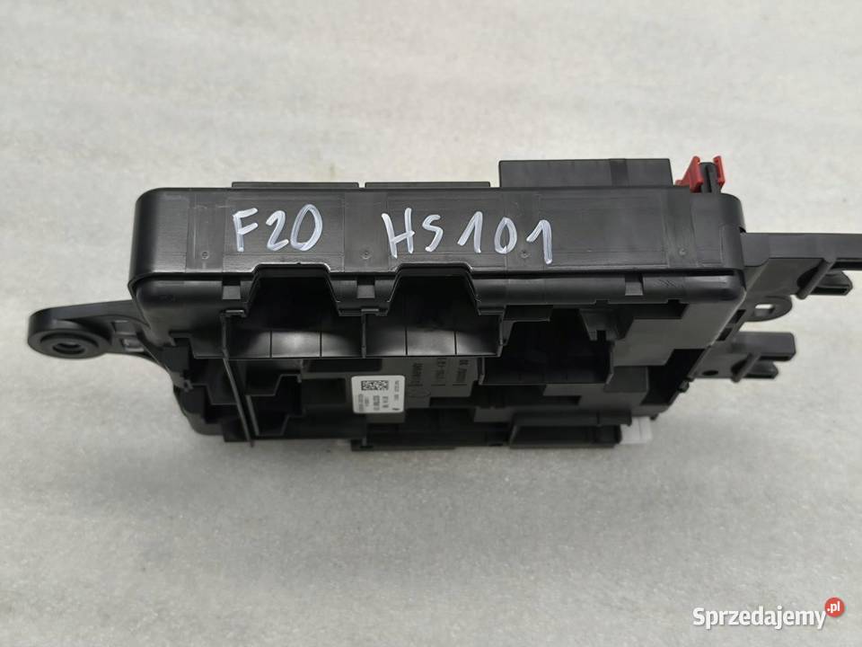 SKRZYNKA BEZPIECZNIKÓW BMW F20 F21 9337881 osobowe