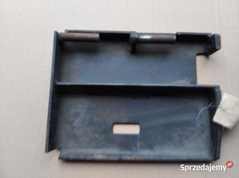 Ursus 28123512 MF 235 255 płyta kabiny Ursus lubelskie