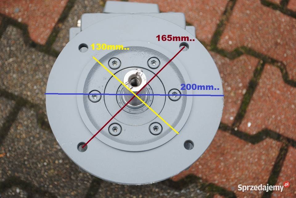 Motoreduktor kołnierzowy 22kw 247obrmin firmy Pozostałe Kargowa