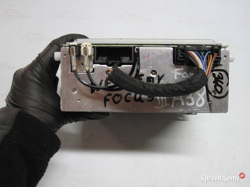 FORD FOCUS MK3 III 12r radio CD BM5T18C815HF