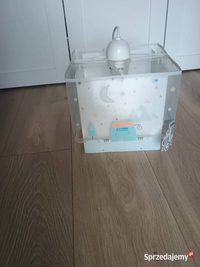 Lampa do pokoju dziecięcego pociąg