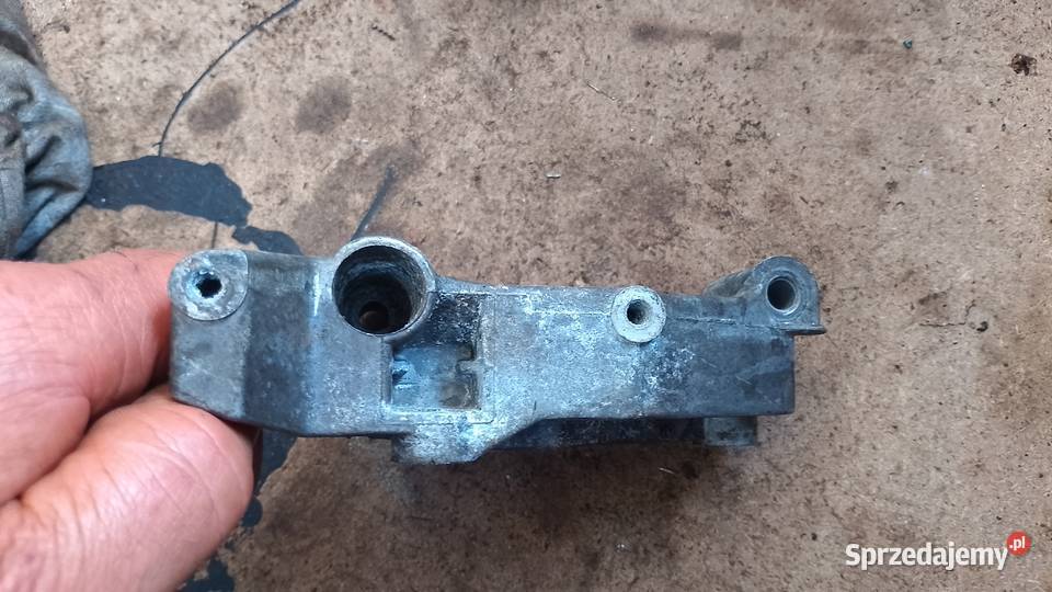 Mercedes 6062360330 wspornik pompy wspomagania Kocmyrzów