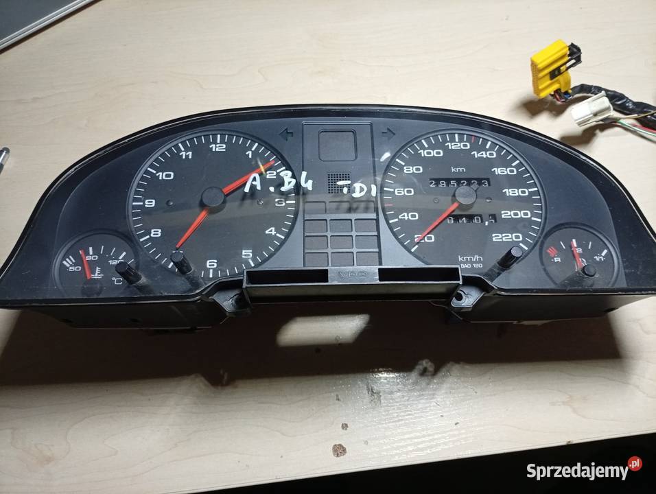 Zegary licznik audi 80 b4 19 tdi osobowe Gorlice sprzedam