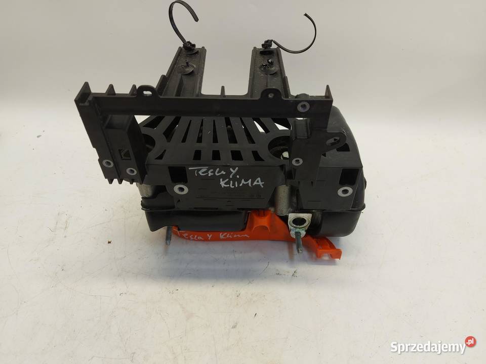 TESLA MODEL Y 2024r SPRĘŻARKA KLIMATYZACJI