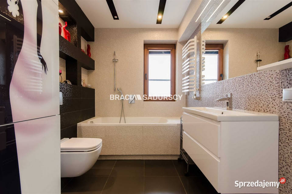 Dom wolnostojący na sprzedaż Myślenice 220m2 mieszkalny