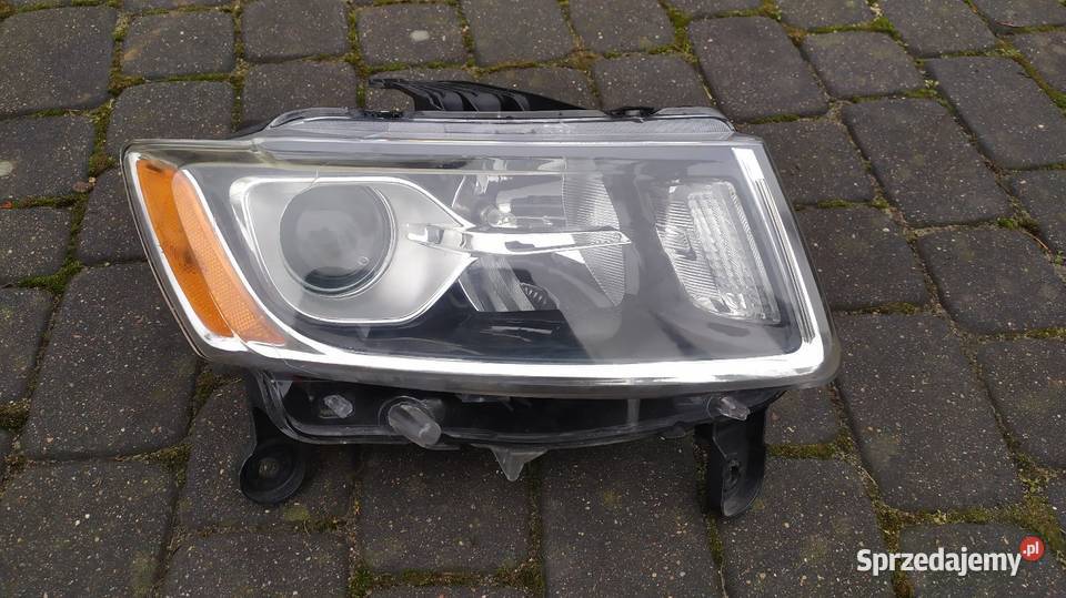 Lampa lewa Jeep Grand Cherokee wk2 2014 2016 4/5 sprzedam
