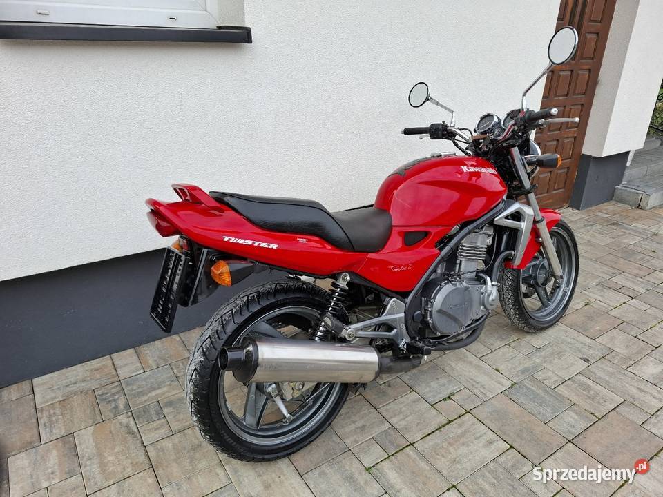 Kawasaki er 5 1999 przebieg 30 35kw A2 Chobrzany