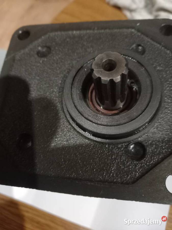 Pompa hydrauliczna Holland CaseSteyr Części zamienne Lubraniec