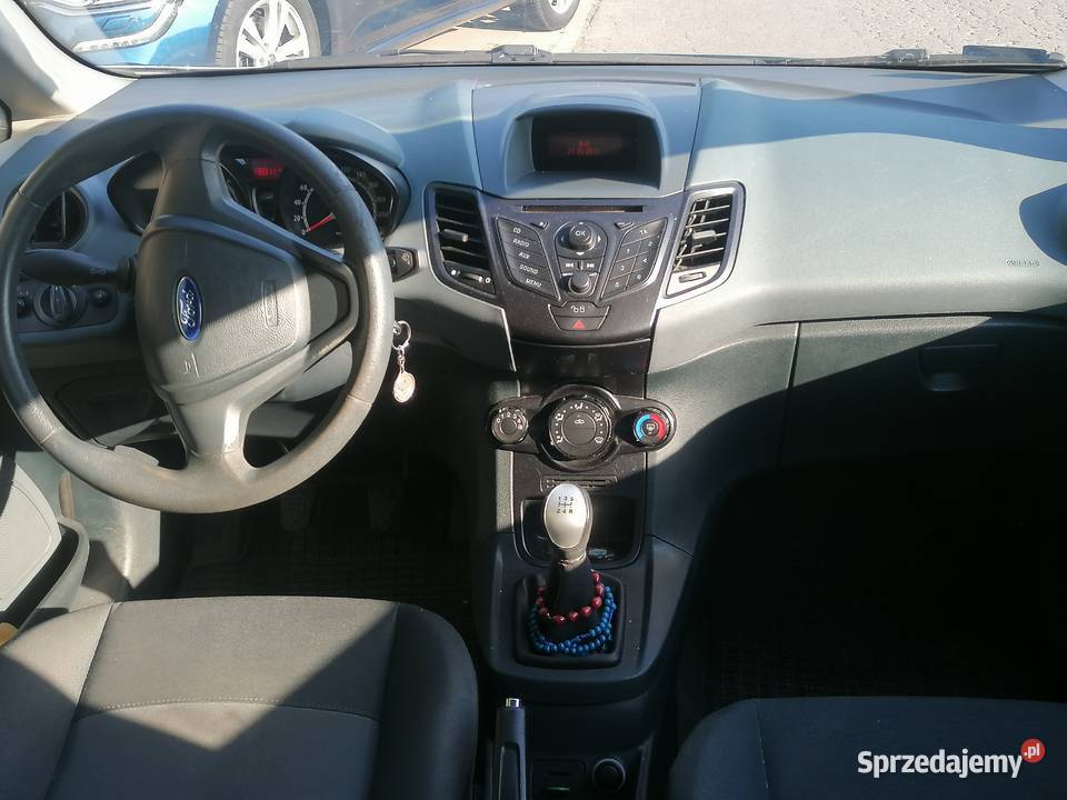 sprzedam Ford Fiesta MK7 14tdci 3Dr2010 138 1399cm3