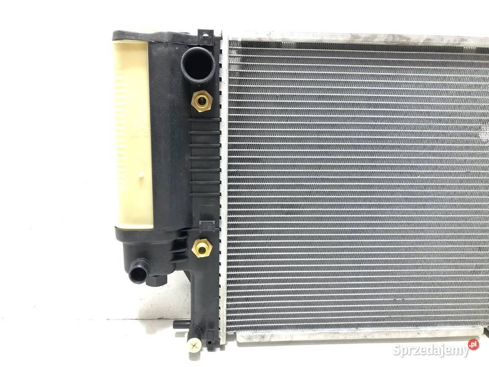 BMW E30 316i 16 100 102 318i 18 115 19871991 osobowe Chłodnie wody świętokrzyskie Skarżysko-Kamienna