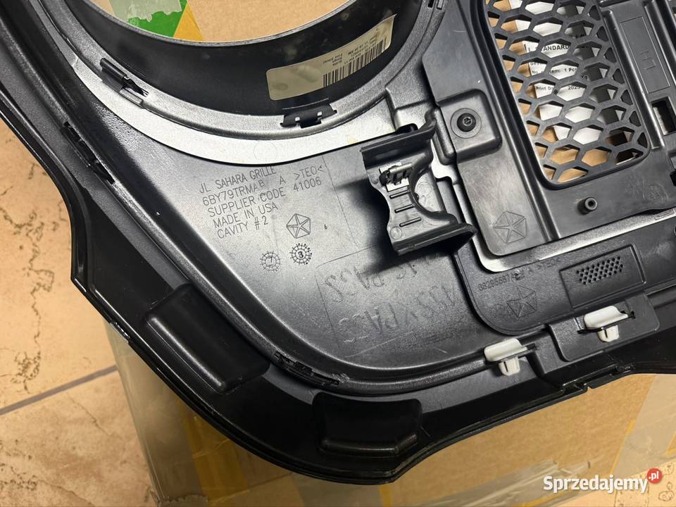 Jeep Wrangler JL Sahara atrapa grill Atrapy Karoseria Słupsk sprzedam