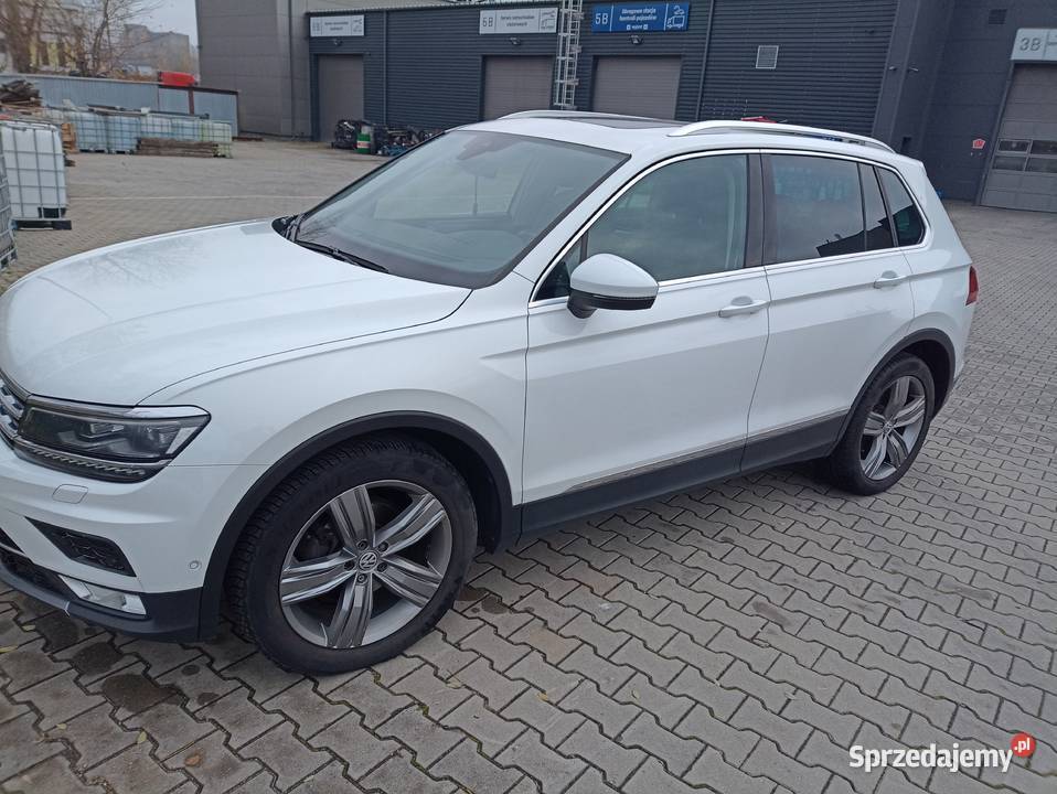 Volkswagen Tiguan II gniazdo SD