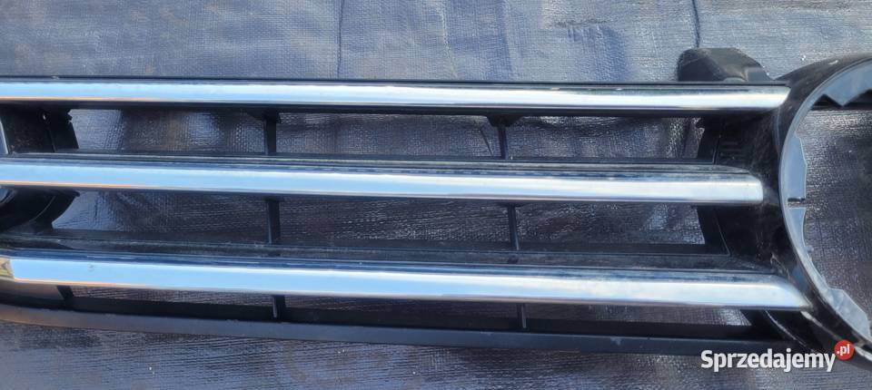 VW TOURAN II 5TA GRILL ATRAPA osobowe Motoryzacja Ruda Śląska