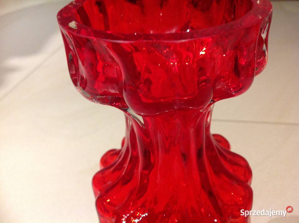 Czerwony Wazon INGRID GLASS Szkło Kryształowe lubuskie Nowa Sól