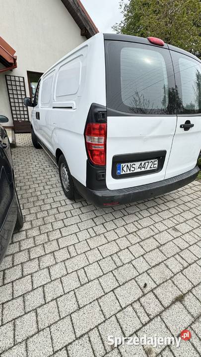 Samochód dostawczy stan Hyundai H1 nieuszkodzony