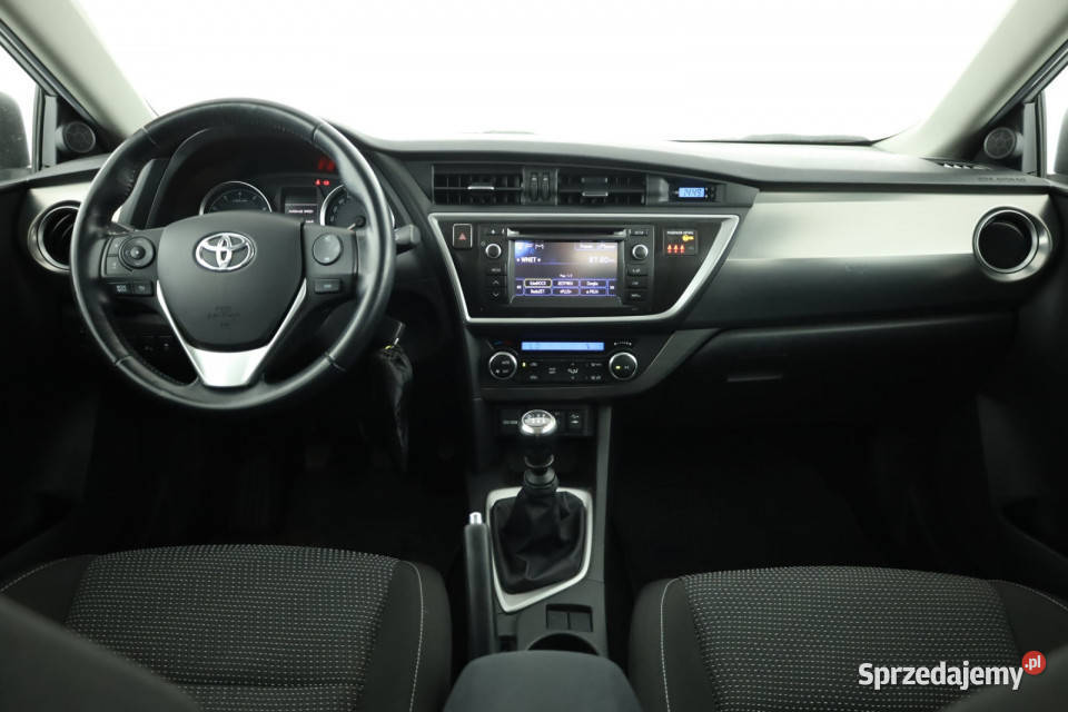 Toyota Auris 16 Valvematic radio mazowieckie Piaseczno