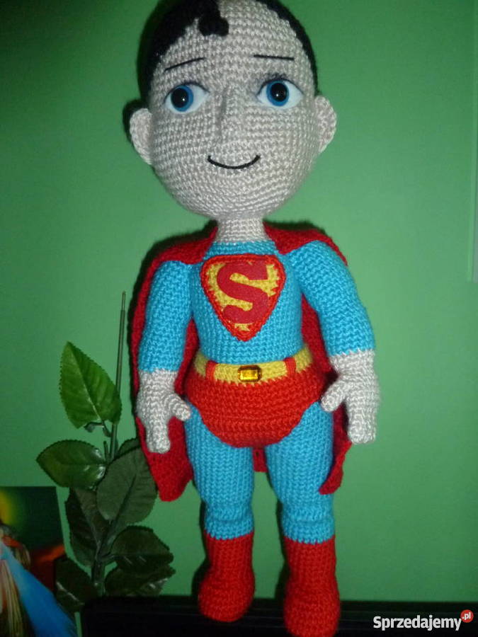 Supermanmaskotka szydełkowa Mielec