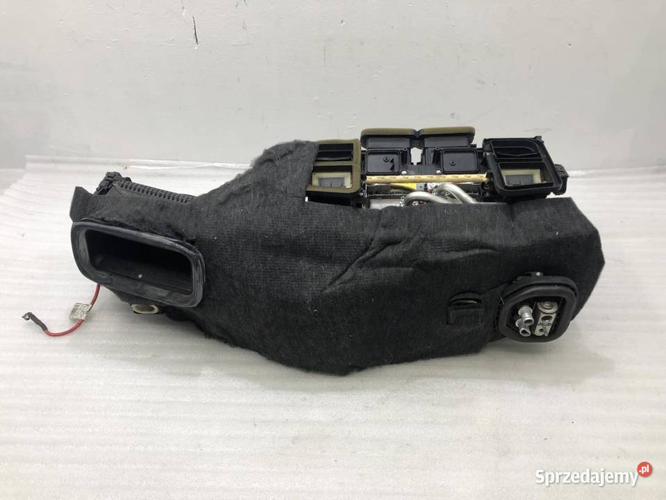 NAGRZEWNICA MERCEDES CKLASA W204 A2048300962