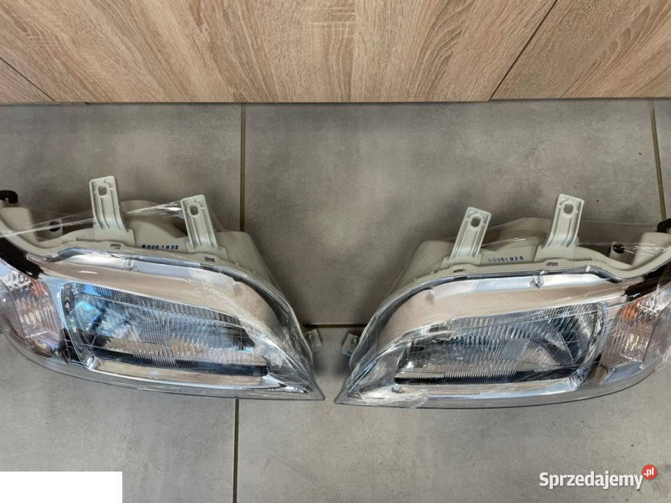 Honda Civic VI 98 5 drzwi depo reflektor nowy lubelskie Kozubszczyzna sprzedam