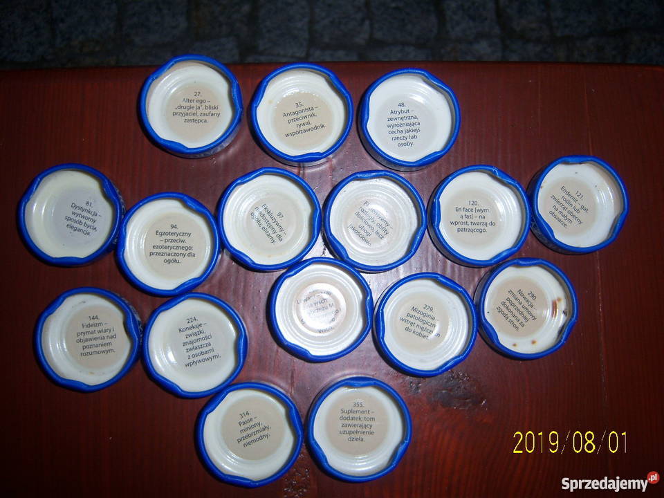 Tarczyn zakrętki nakrętki kapsle napisy kolekcja świętokrzyskie Kielce sprzedam