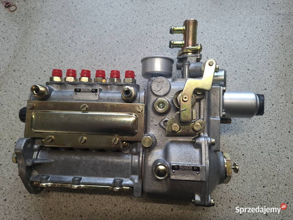 Mercedes W108W111 W113 Pagoda Pompa wtryskowa Trzebnica