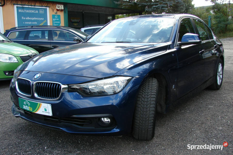 BMW 330 20 252 Hybrda Plungin F30 2012 wielkopolskie Piła