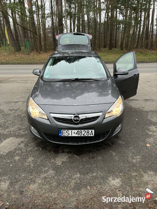 Opel Astra J 16