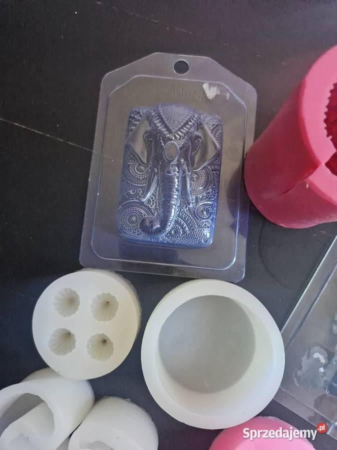 Zestaw foremek silikonowych i plastikowych do Rękodzieło Szczecin