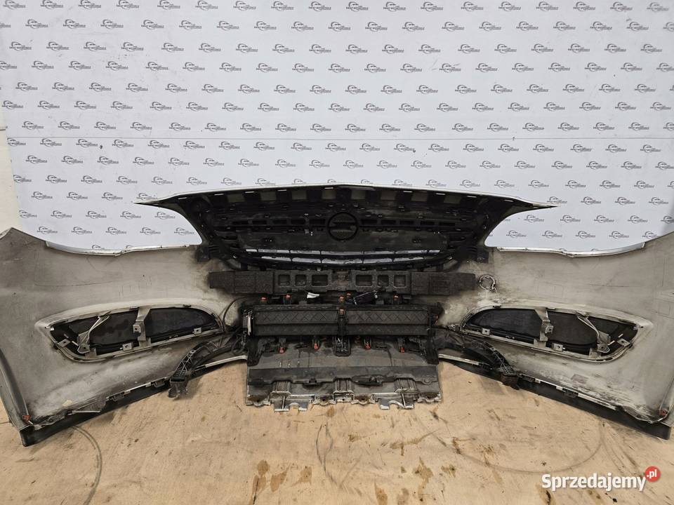 INSIGNIA A LIFT 13r zderzak przód osobowe Kielce